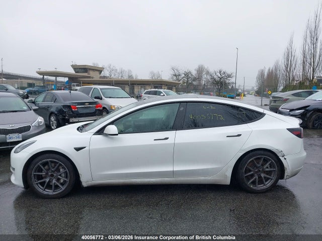5YJ3E1EA9PF412421 Tesla MODEL 3