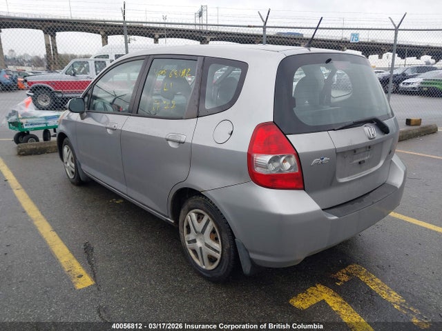 Продажа на аукционе авто 2007 Honda Fit, vin: JHMGD38407S814254, номер лота: 40056812