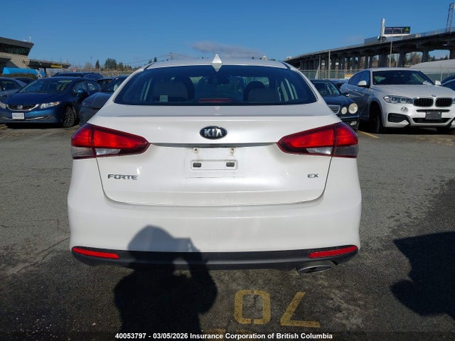 3KPFL4A81JE230345 KIA FORTE EX