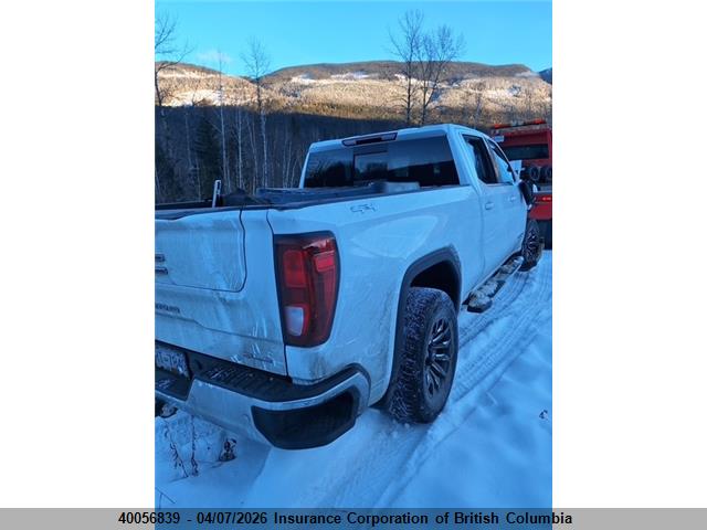 3GTUUBE84SG235287 GMC Sierra K1500 Sle