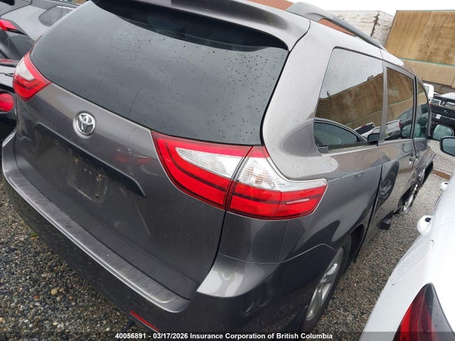 5TDZK3DC5FS676070 Toyota Sienna