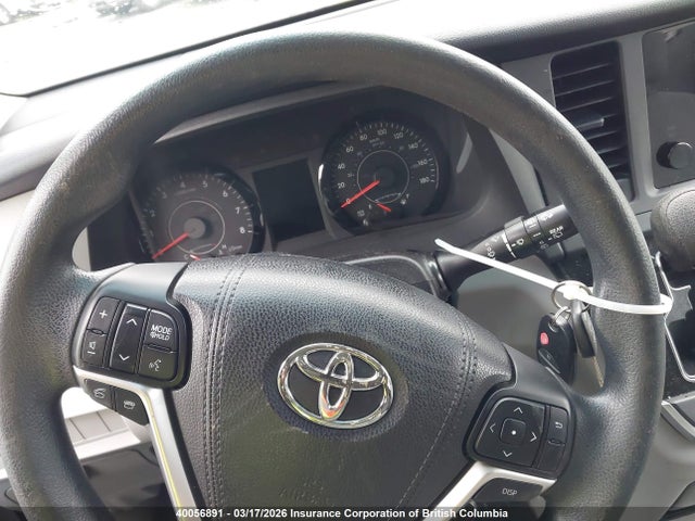 5TDZK3DC5FS676070 Toyota Sienna