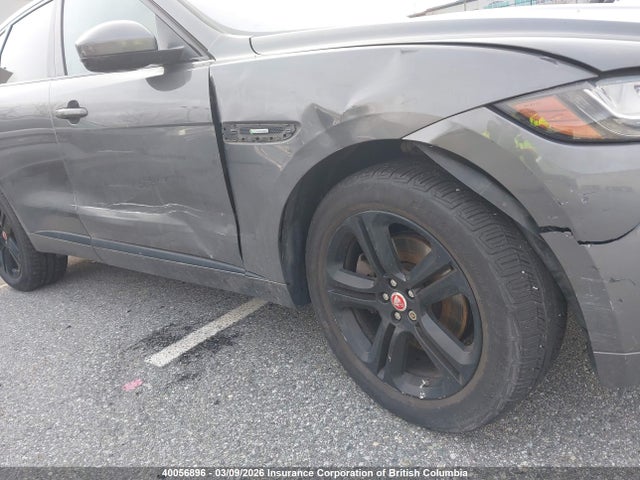 SADCL2BV0HA055910 Jaguar F-pace R - Sport