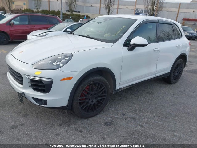 Porsche CAYENNE S 2016 WP1AB2A29GLA95580 Image 2