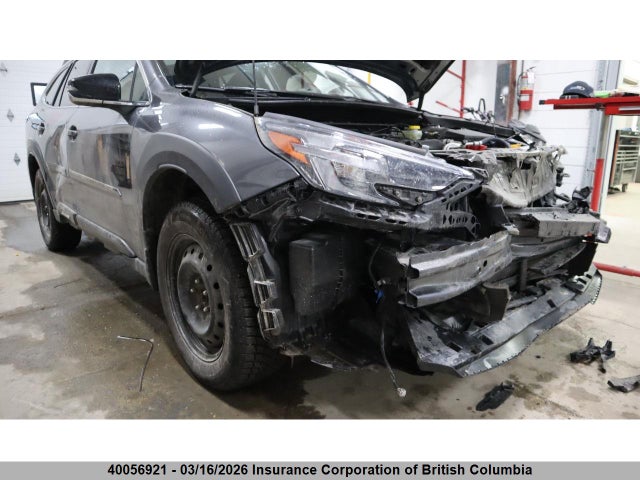 4S4BTDEC9S3150132 Subaru Outback Touring