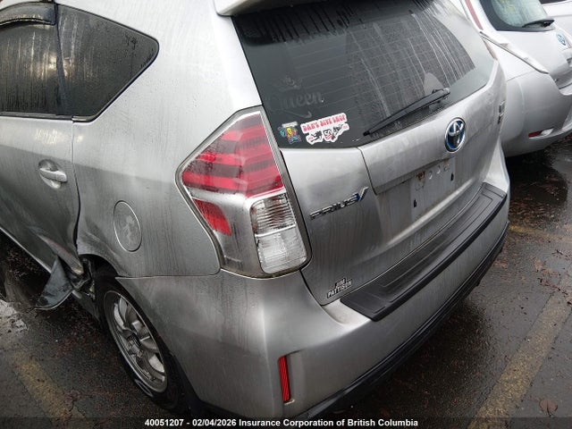 Toyota PRIUS V 2015 JTDZN3EU1FJ035347 Image 3