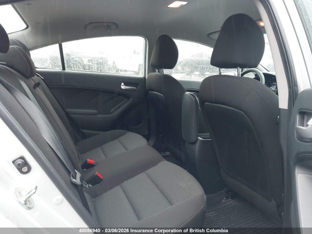 3KPFK4A79JE216350 KIA Forte