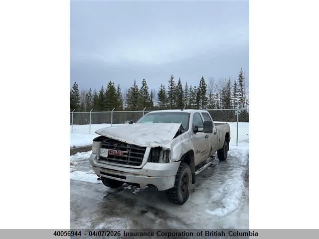 40056944 :رقم المزاد ، 1GTHK736X9F106746 vin ، 2009 Gmc Sierra K3500 مزاد بيع