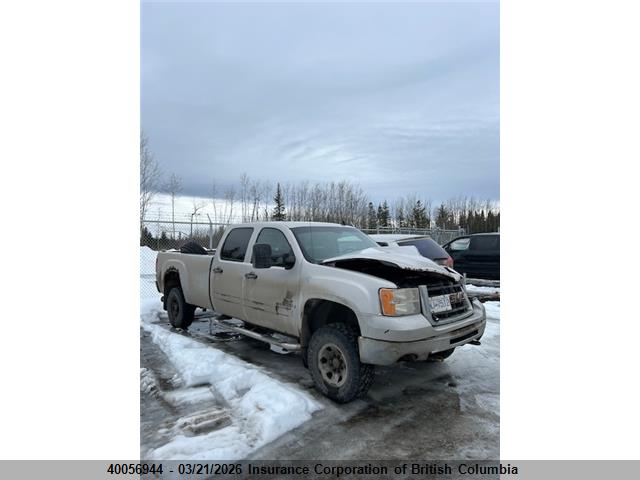 40056944 :رقم المزاد ، 1GTHK736X9F106746 vin ، 2009 Gmc Sierra K3500 مزاد بيع