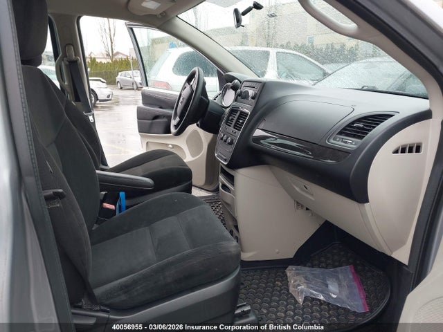 2C4RDGBG5FR665702 Dodge Grand Caravan Se/sxt