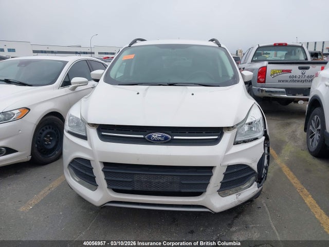 1FMCU0GX0EUD54620 Ford ESCAPE SE