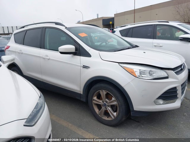1FMCU0GX0EUD54620 Ford ESCAPE SE