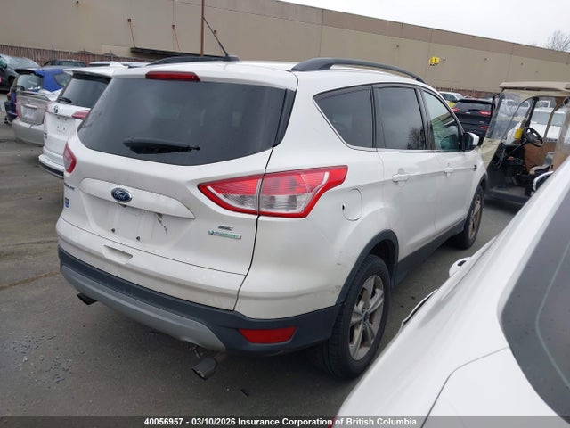 1FMCU0GX0EUD54620 Ford ESCAPE SE