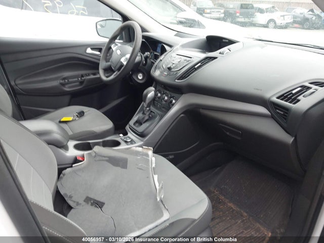 1FMCU0GX0EUD54620 Ford ESCAPE SE