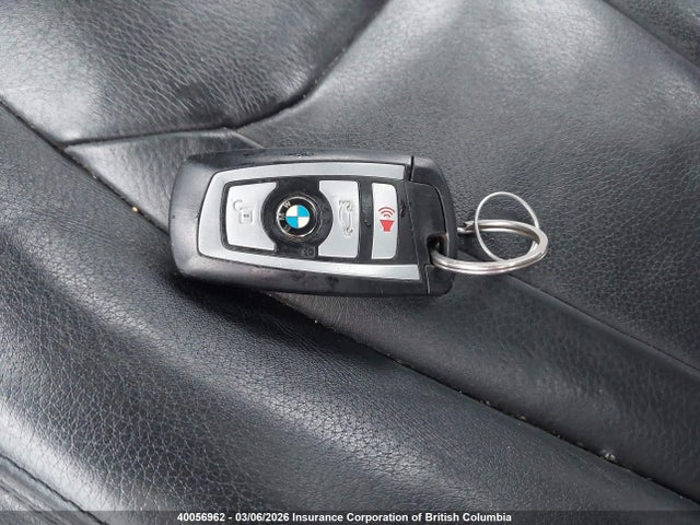 WBA3B3C55FJ983905 BMW 328I
