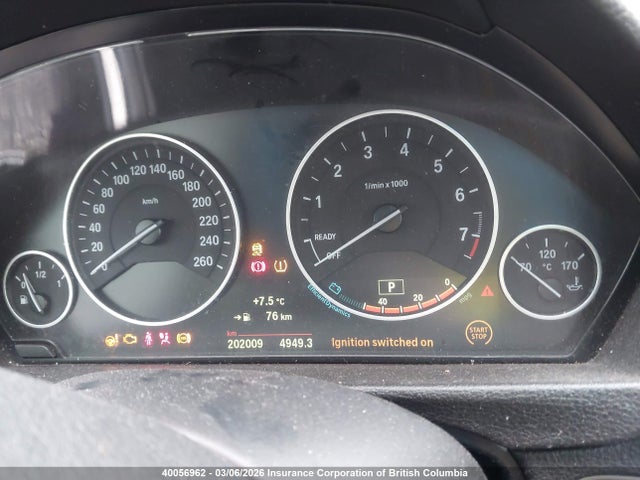 WBA3B3C55FJ983905 BMW 328I