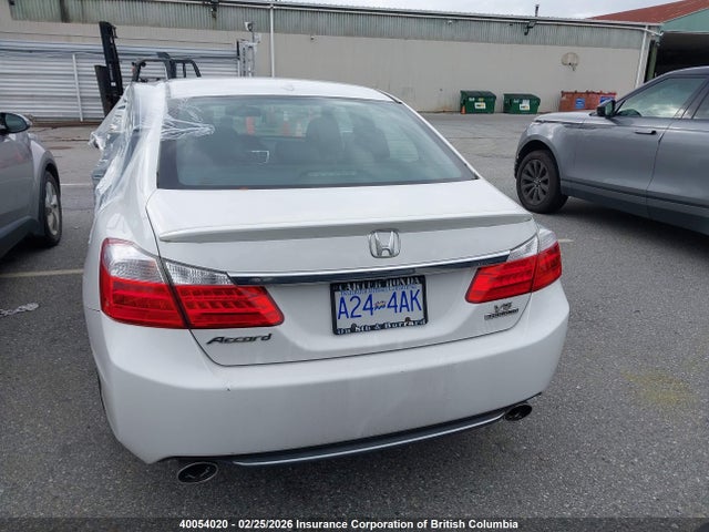 1HGCR3F94FA800024 Honda Accord Touring