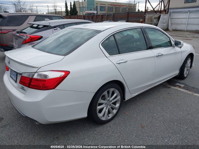 1HGCR3F94FA800024 Honda Accord Touring