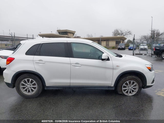 JA4AJ3AU2JU602679 Mitsubishi RVR