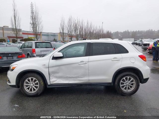 JA4AJ3AU2JU602679 Mitsubishi RVR