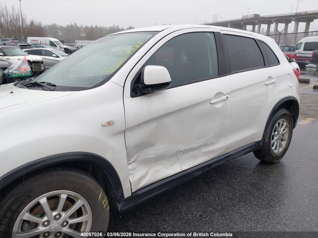 JA4AJ3AU2JU602679 Mitsubishi RVR