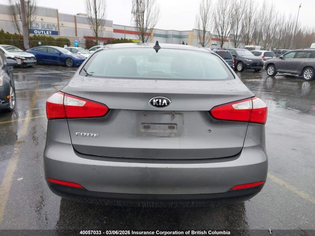 KNAFK4A69G5500098 KIA Forte