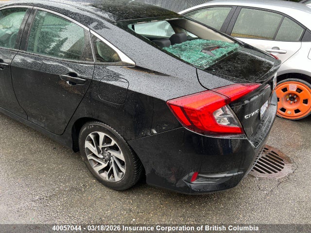 2018 Honda Civic მანქანა იყიდება აუქციონზე, vin: 2HGFC2F66JH033057, აუქციონის ნომერი: 40057044