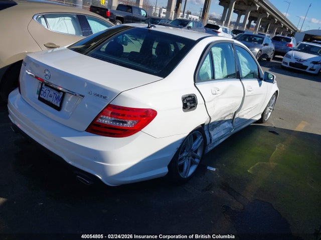 WDDGF8ABXEG166770 Mercedes-Benz C 300 4matic
