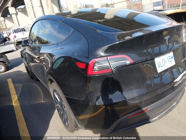 2024 Tesla Model Y მანქანა იყიდება აუქციონზე, vin: 7SAYGDEE3RF004684, აუქციონის ნომერი: 40055659