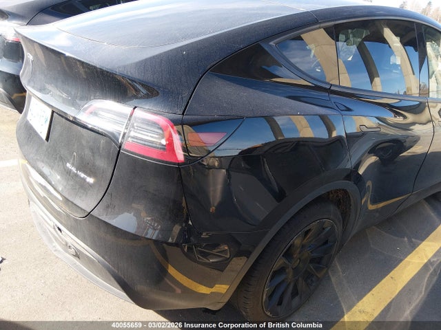 2024 Tesla Model Y მანქანა იყიდება აუქციონზე, vin: 7SAYGDEE3RF004684, აუქციონის ნომერი: 40055659