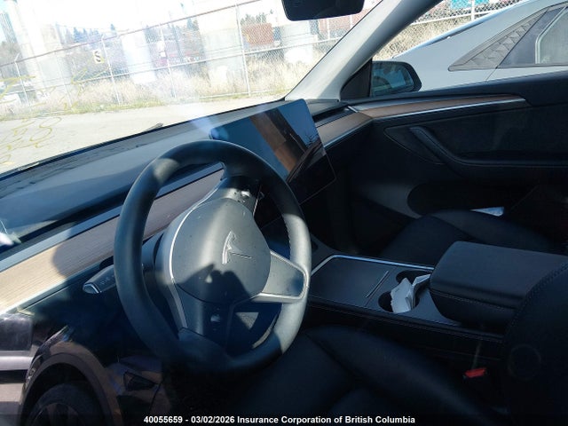 2024 Tesla Model Y მანქანა იყიდება აუქციონზე, vin: 7SAYGDEE3RF004684, აუქციონის ნომერი: 40055659