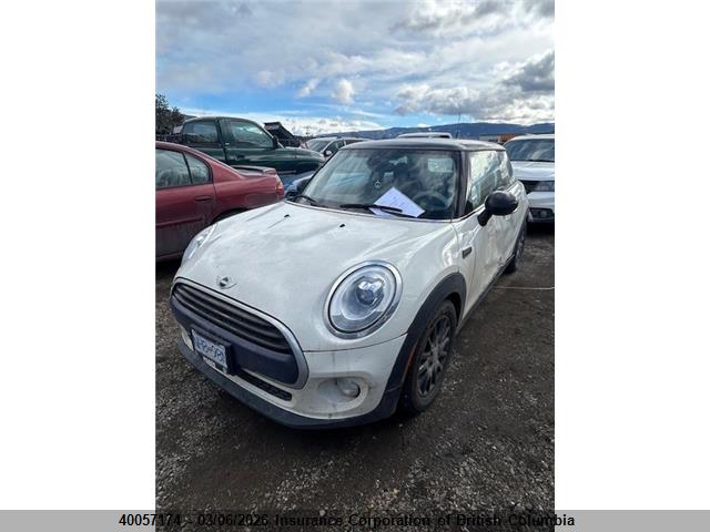 WMWXP5C3XH2F61674 Mini Cooper