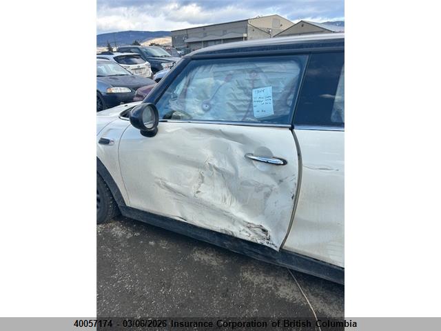 WMWXP5C3XH2F61674 Mini Cooper