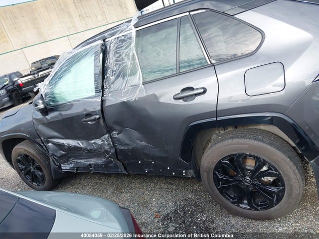 2T35WRFV3RW225663 Toyota RAV4 XSE