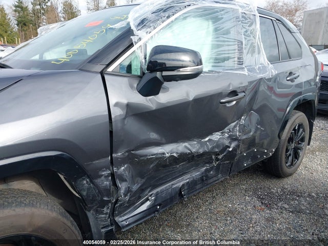 2T35WRFV3RW225663 Toyota RAV4 XSE