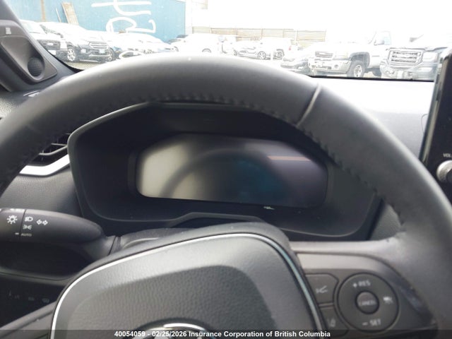 2T35WRFV3RW225663 Toyota RAV4 XSE