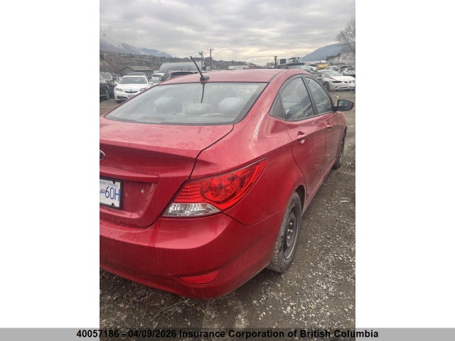 40057186 :رقم المزاد ، KMHCT4AE6DU526231 vin ، 2013 Hyundai Accent Gls/gs مزاد بيع