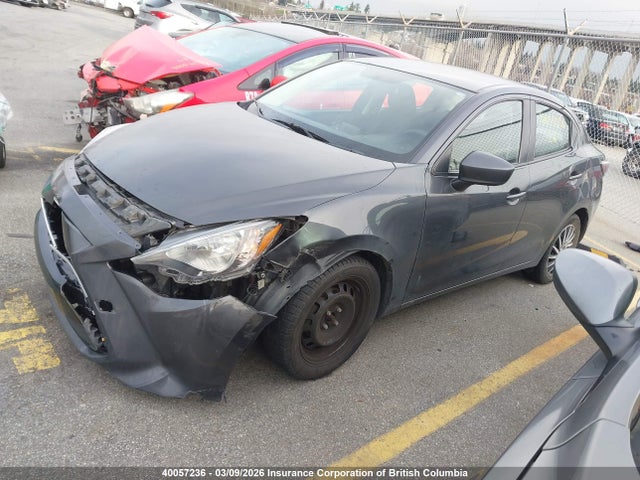 3MYDLBYV4GY125752 Toyota Yaris