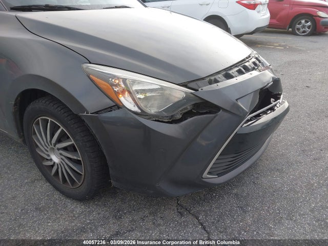 3MYDLBYV4GY125752 Toyota Yaris