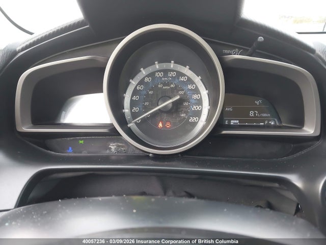 3MYDLBYV4GY125752 Toyota Yaris