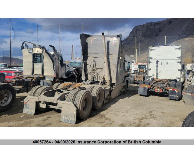 4V4NC9EH7FN910731 Volvo Vn L
