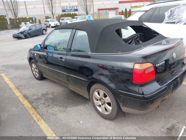 40057303 :رقم المزاد ، 3VWDC21V71M813524 vin ، 2001 Volkswagen Cabrio Glx مزاد بيع