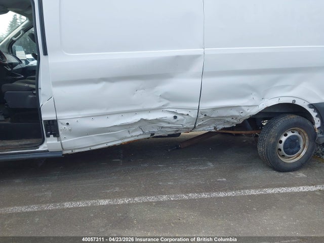 2015 Ford Transit T-250 მანქანა იყიდება აუქციონზე, vin: 1FTNR2YM2FKA70627, აუქციონის ნომერი: 40057311