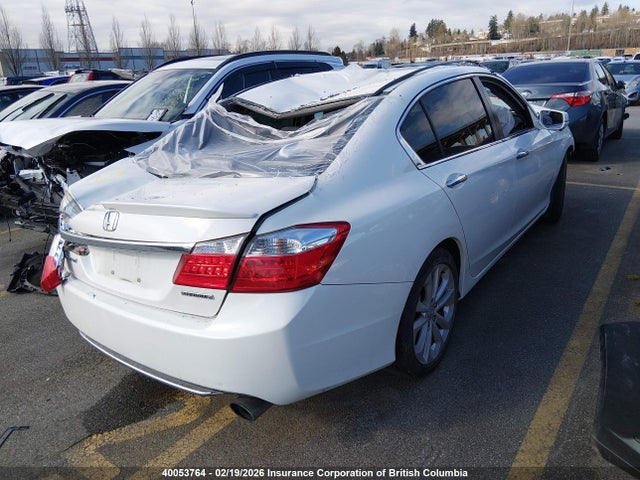 Auction sale of the 2014 Honda Accord Touring, vin: 1HGCR2F98EA806210, lot number: 40053764
