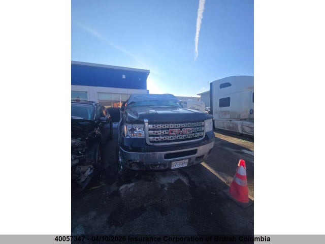 40057347 :رقم المزاد ، 1GT121C86BF138342 vin ، 2011 Gmc Sierra K2500 Slt مزاد بيع