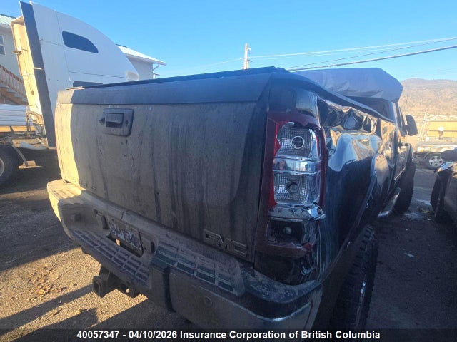 40057347 :رقم المزاد ، 1GT121C86BF138342 vin ، 2011 Gmc Sierra K2500 Slt مزاد بيع
