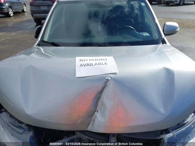 JA4AZ2A39LZ614277 Mitsubishi Outlander Es