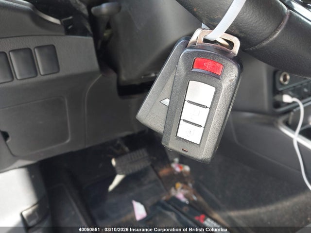 JA4AZ2A39LZ614277 Mitsubishi Outlander Es