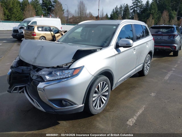 JA4AZ2A39LZ614277 Mitsubishi Outlander Es