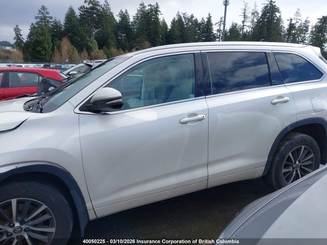 Toyota Highlander Se/xle 2017 5TDJZRFH7HS356899 Image 13